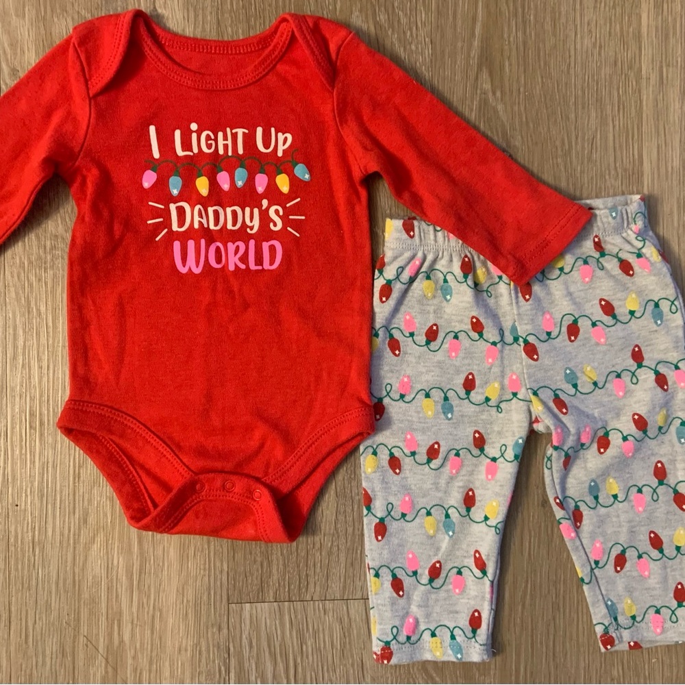 Holiday Time Girl's Size 3-6 Months Holiday Outfit  "I Light Up My Daddy's World